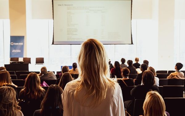 Trouvez votre salle de formation idéale partout en france
