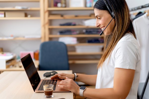 Stratégies incontournables pour réussir en télétravail et se sentir bien