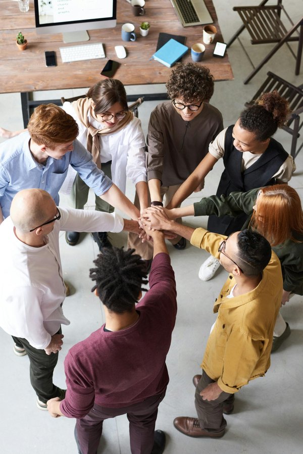 Team building à Marrakech : importance de ces activités pour la cohésion d'équipe